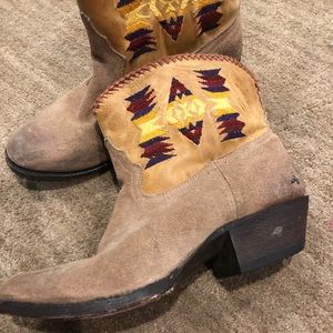 Caborca Leather Tribal Cowboy Ankle Boots